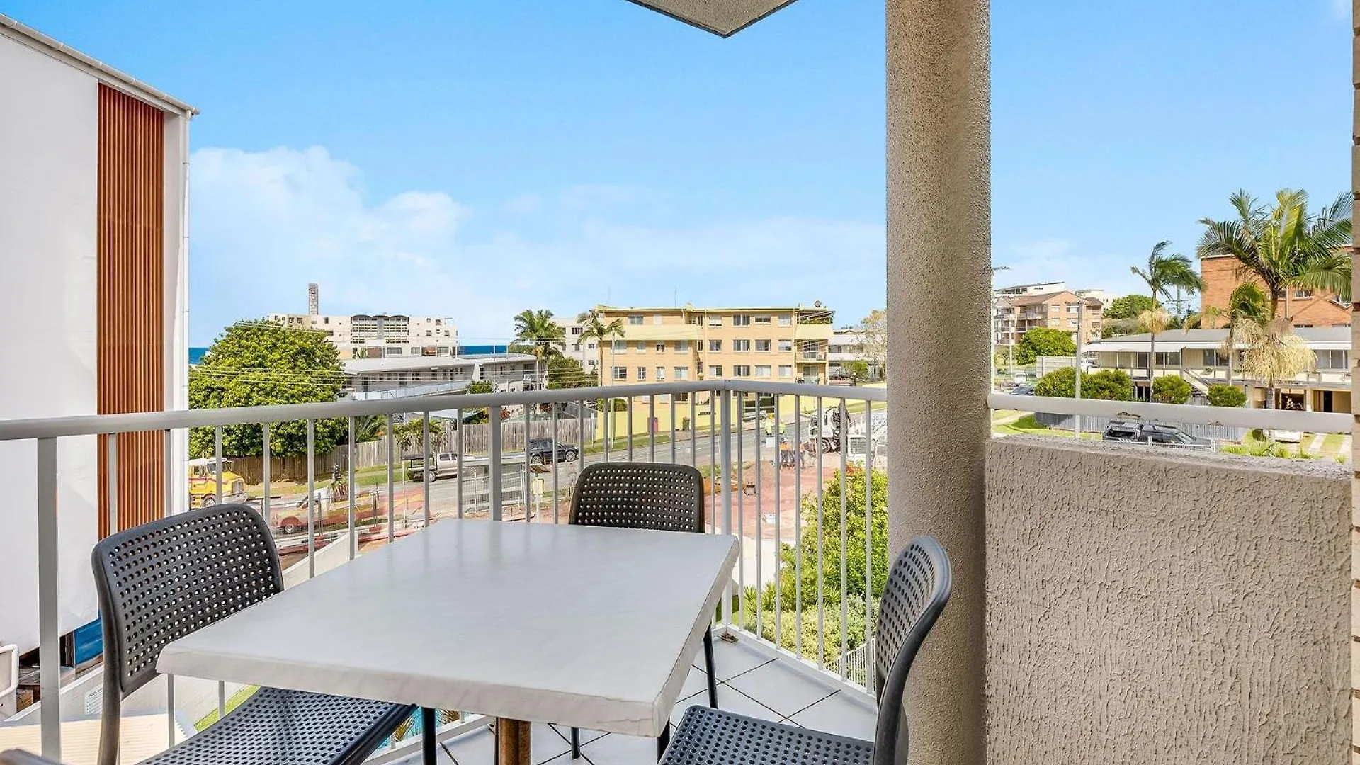 Holiday home Mainsail Unit 13 Kings Beach Qld Caloundra