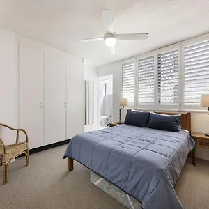 Holiday home Jamarkos Unit 4 Kings Qld, Caloundra